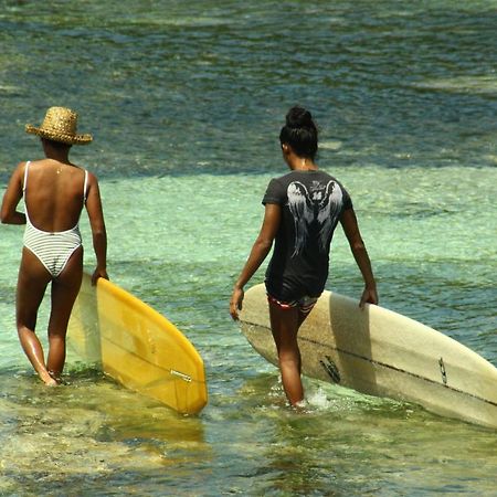 "Triangle Hut" Camp Fuego Siargao Hotel Catangnan Bagian luar foto