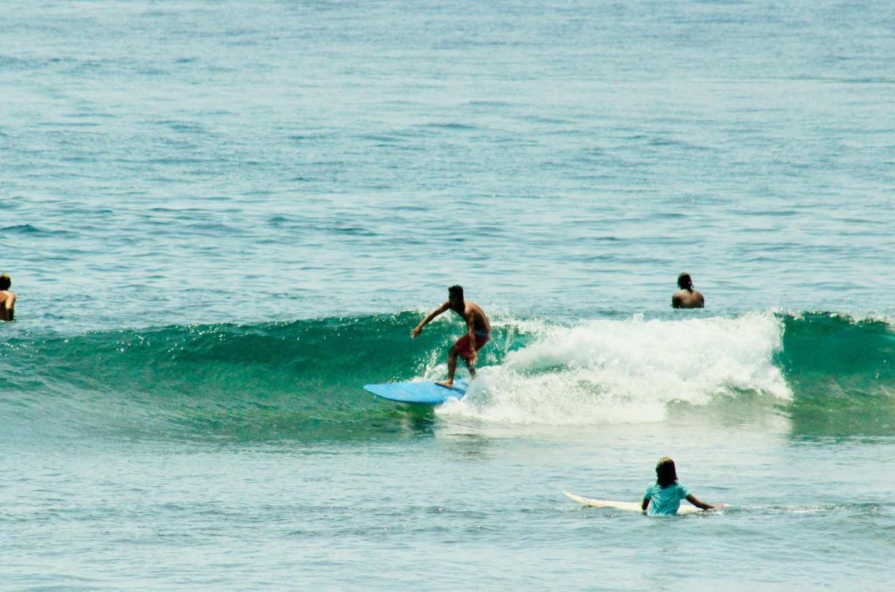 "Triangle Hut" Camp Fuego Siargao Hotel Catangnan Bagian luar foto